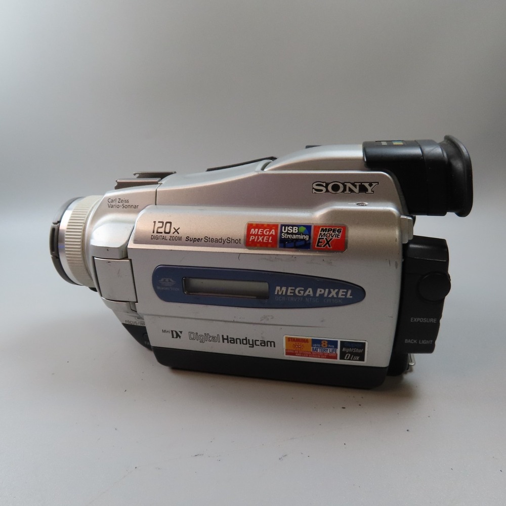 Sony DCR-TRV27 Handycam MiniDV  Issue Turns On– For Parts/Repair READ